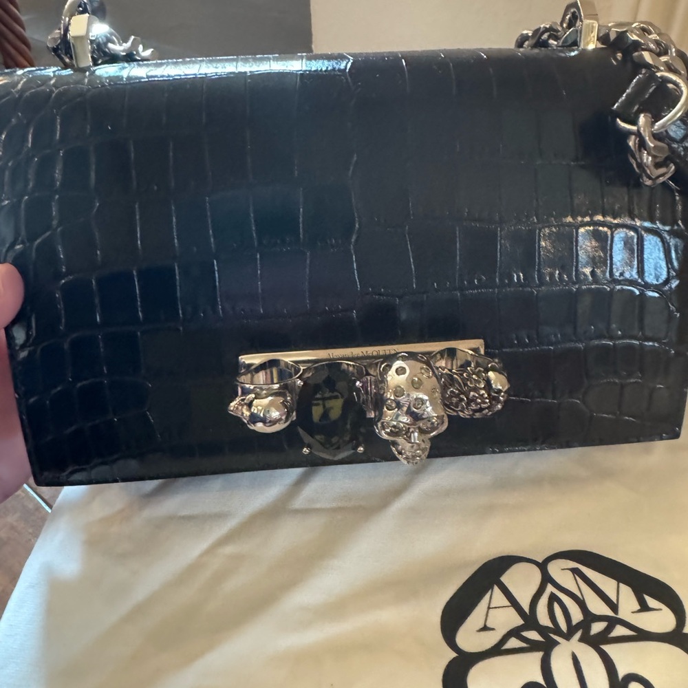 NWT Alexander McQueen Black Croc-Embossed Crossbody Bag